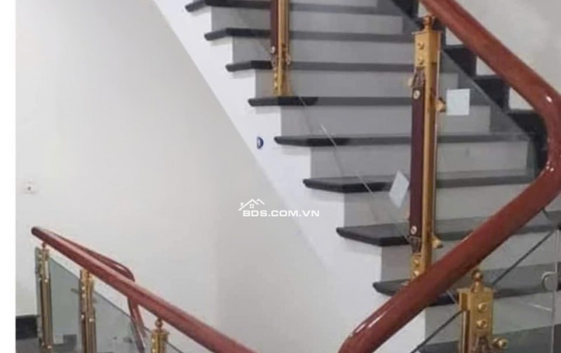 Nhà mình cho thuê nhà mới, căn góc, Thái Hà; vỉa hè 114m2* 5T- 46 Tr